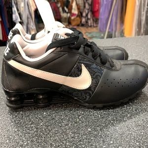 Nike Shox Shocks Shoes Black 7.5